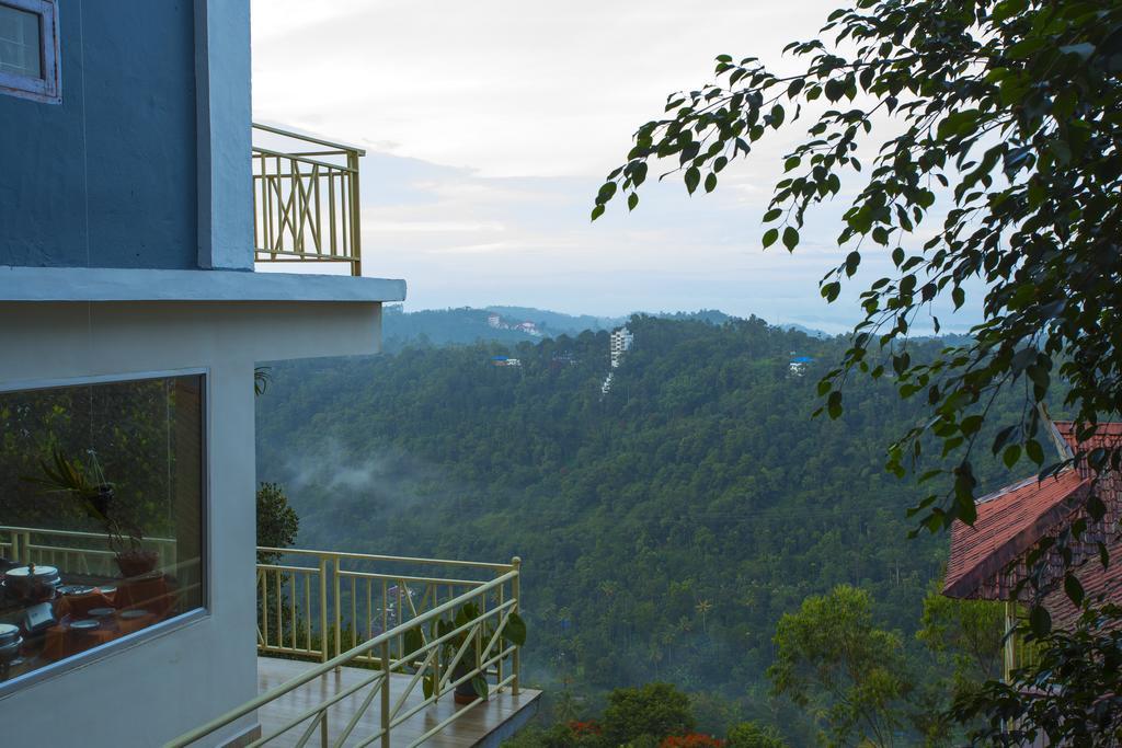 Spice Country Resort Chithirapuram Bagian luar foto