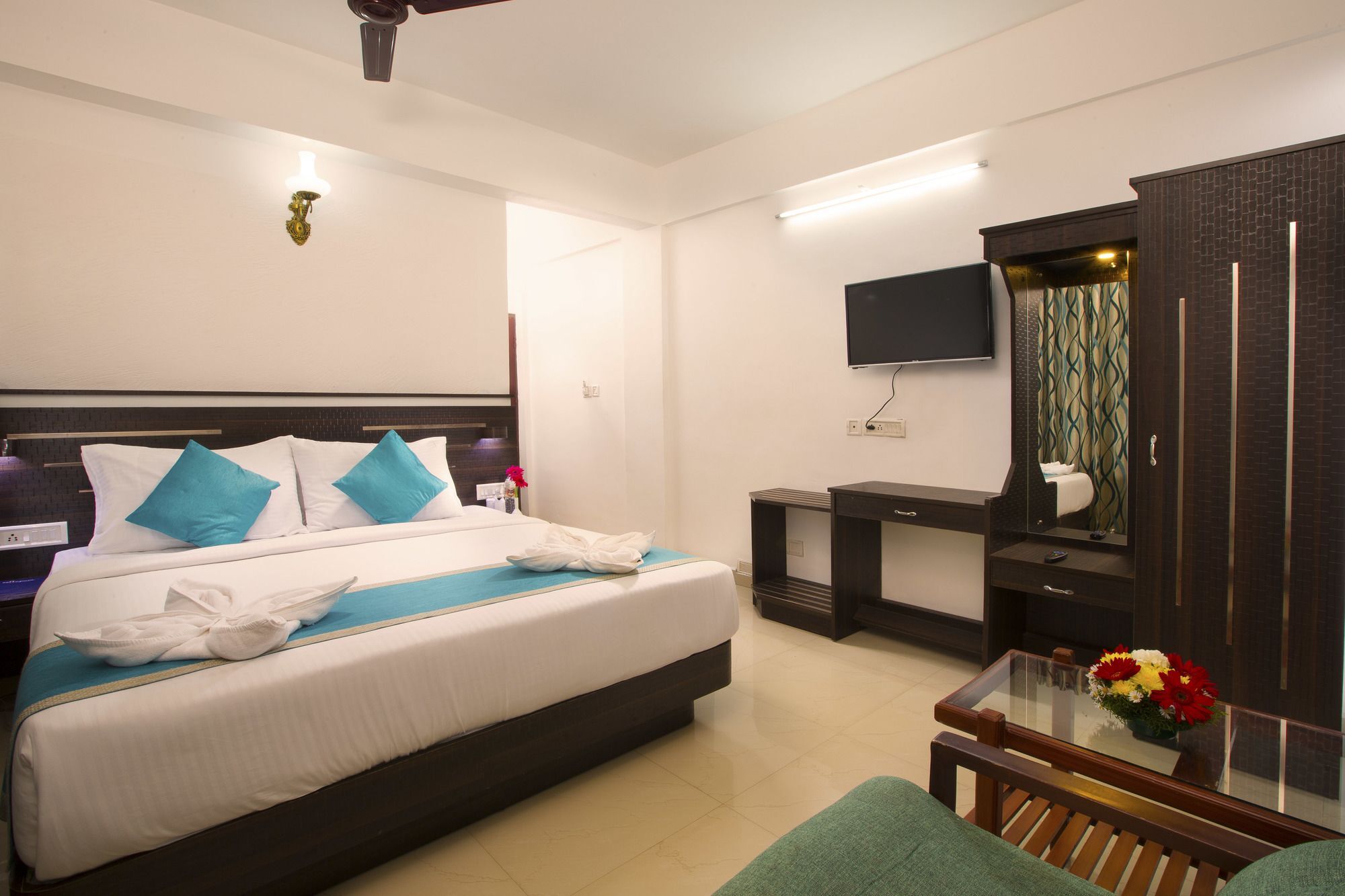 Spice Country Resort Chithirapuram Bagian luar foto