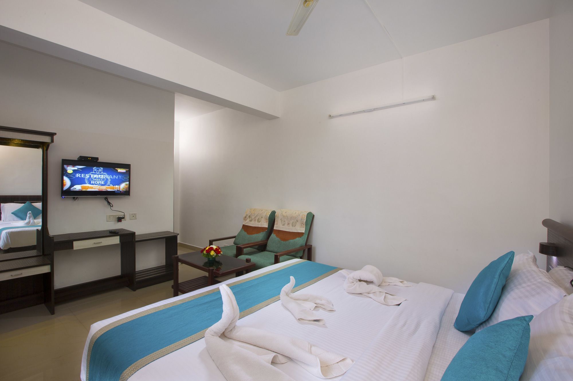 Spice Country Resort Chithirapuram Bagian luar foto