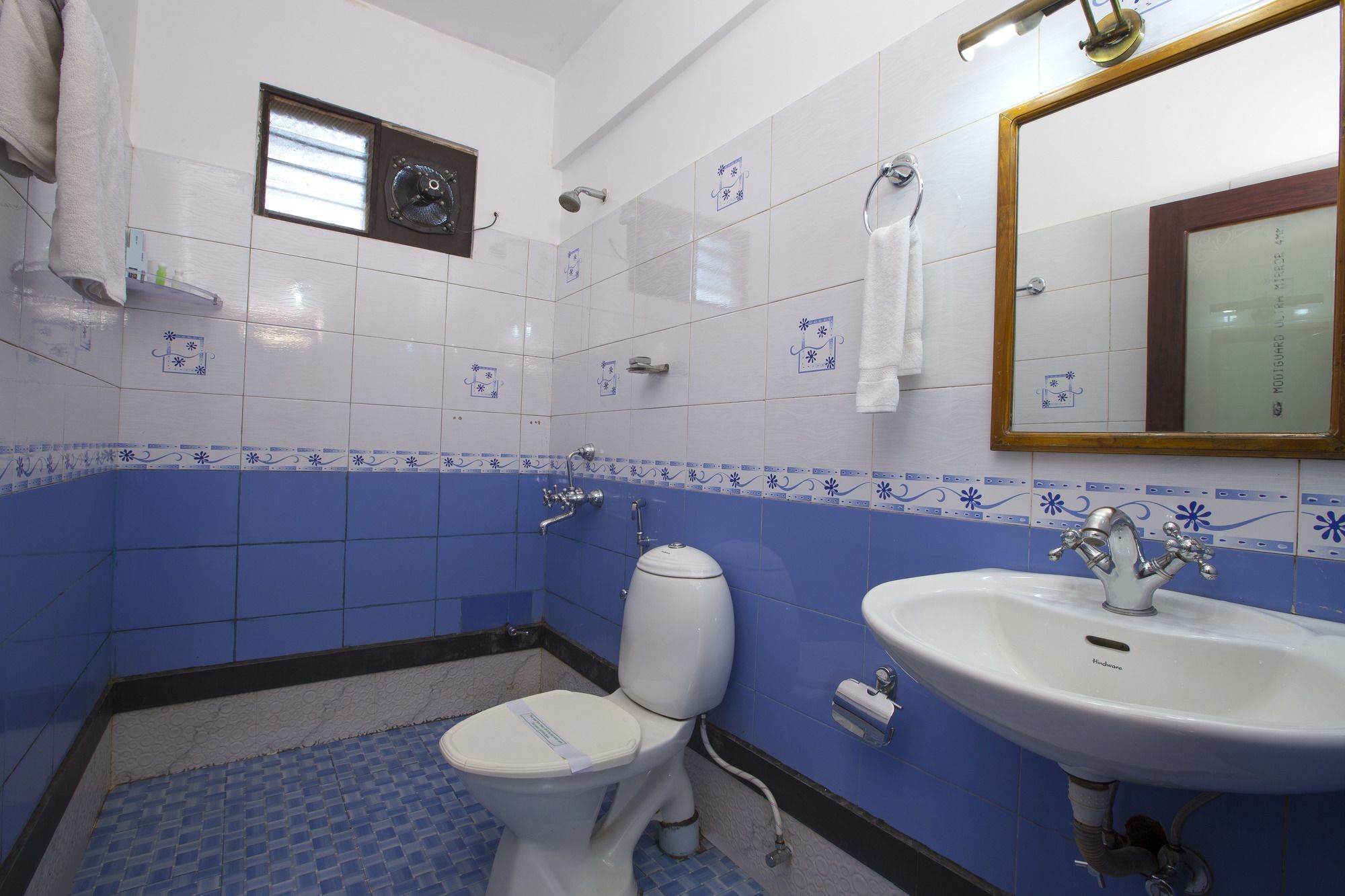 Spice Country Resort Chithirapuram Bagian luar foto