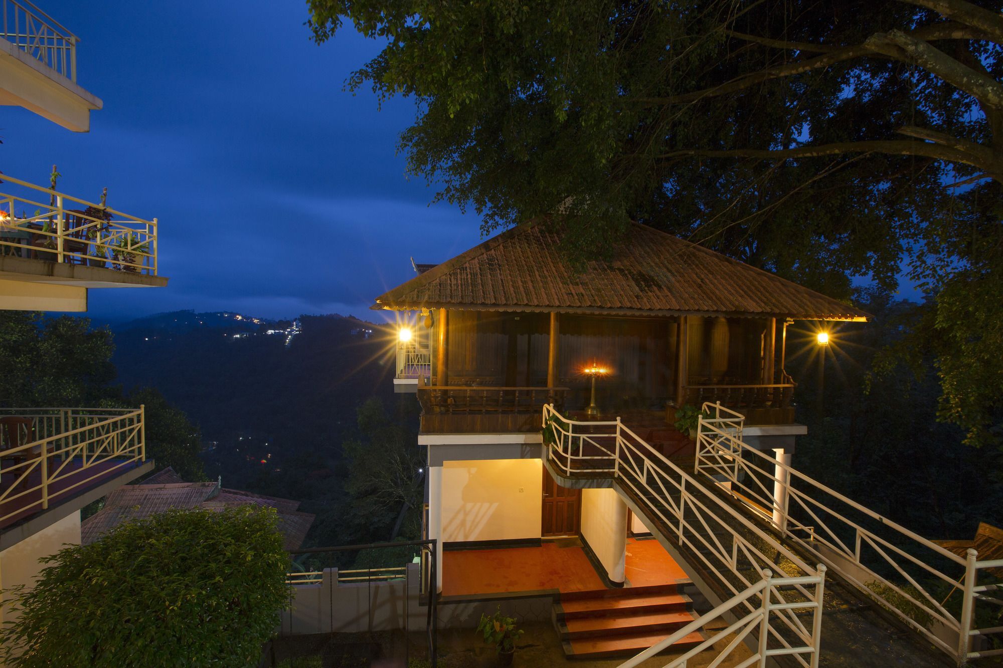 Spice Country Resort Chithirapuram Bagian luar foto